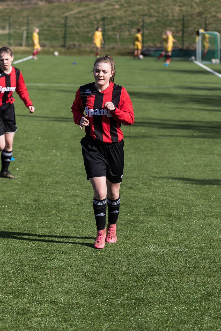 Bild 87 - B-Juniorinnen SG Weststeinburg/Bei - SV Fisia 03 : Ergebnis: 1:2